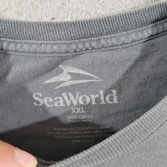 Sea World Shirt Mens 2XL Gray Shamu Killer‎ Whale Orca Souvenir Destination Tee - Picture 2 of 11